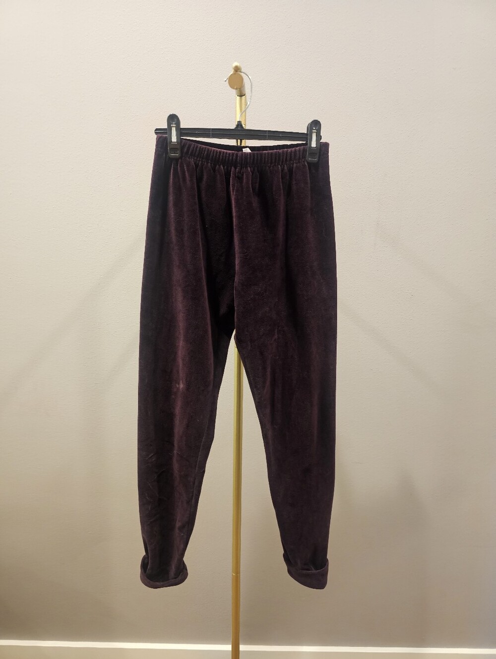 Vintage Jones New York Plush Velvet Cropped Pants in Brown